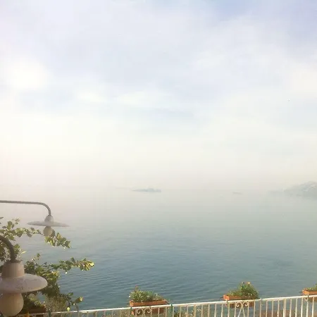 Lägenhet La Sorgente Del Sole