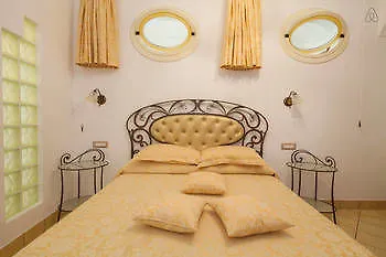 لا سورغنت ديل سولي شقة